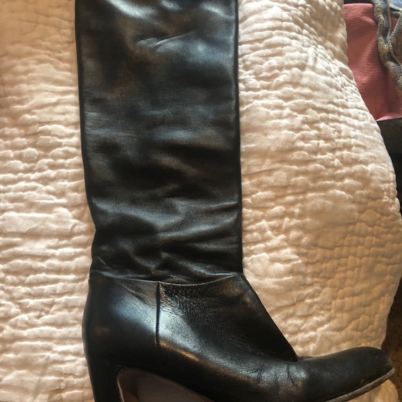 Prada boots - Picture 3 of 3